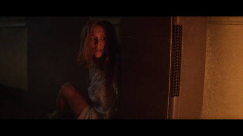 ladamarossa:Jamie Lee Curtis as Laurie Strode in Halloween II...