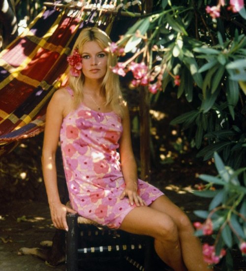 welovebrigittebardot:Brigitte Bardot photographed by Ghislain...