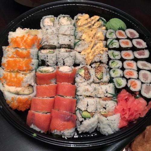 food-porn-diary:[I helped eat] a platter of sushi