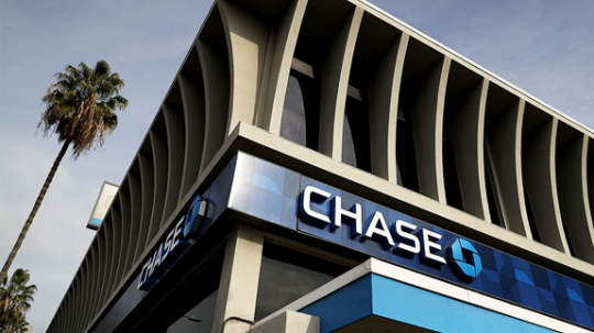 chase bank building in the laurel, Maryland