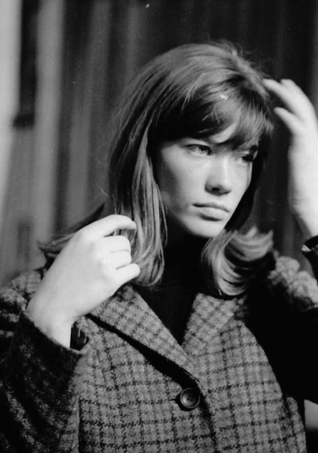 Sixties — Françoise Hardy on set of TV show Ready Steady Go,...