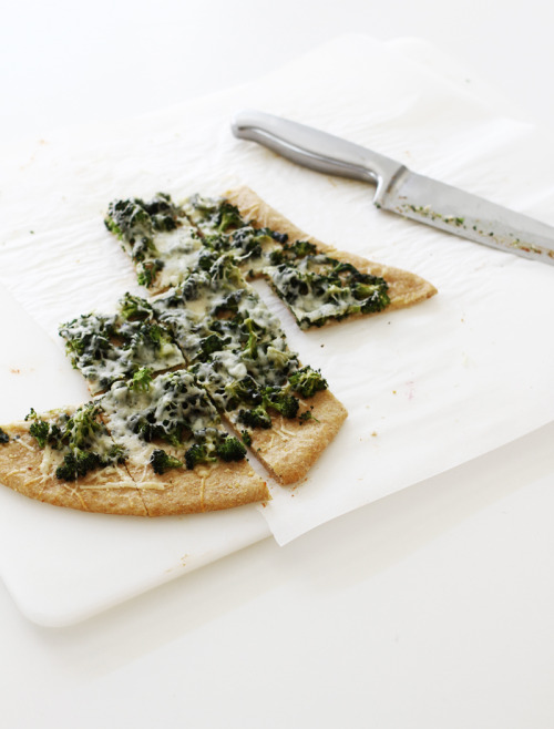 sweep me up (Broccoli garlic pizza)