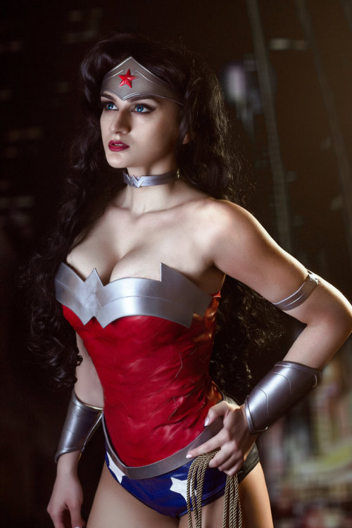 Hot Cosplay Chicks