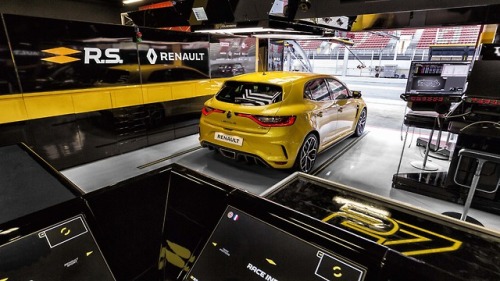 renaultlove:Renault Love presents the Renault Megane RS...