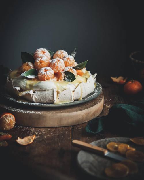 a-delightful-moment:Clementine Curd Pavlova | The Kitchen...