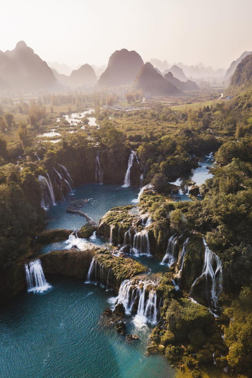 wearevanity:The Ban Gioc–Detian Falls in Vietnam by Brayden...