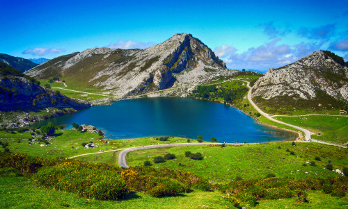 compressionoftime:Lagos de Covadonga (Asturias)