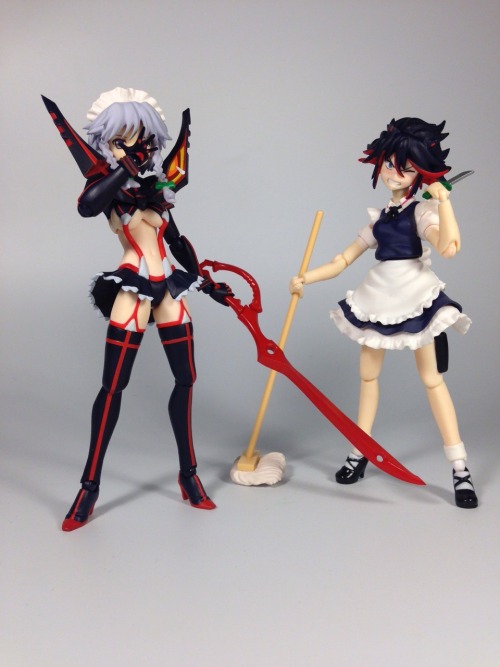 I finally got two girl figmas a while back and the first thing I...