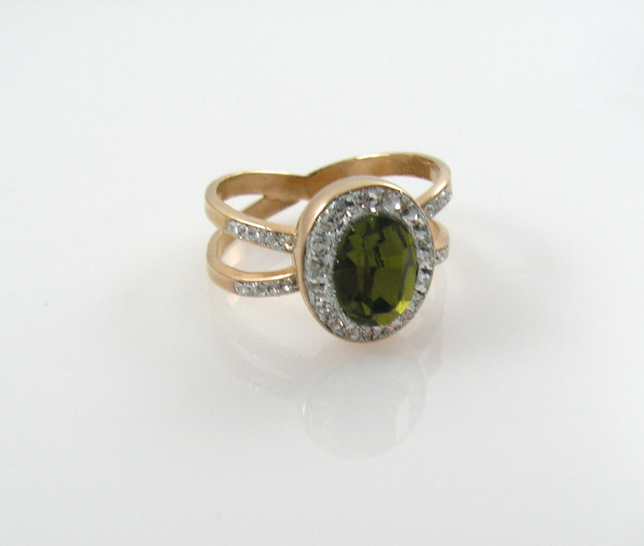 Rings Rings Rings — Green crystal gold ring. gift for her