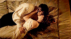 loveofromance:Victoria and Albert kisses → Season 1