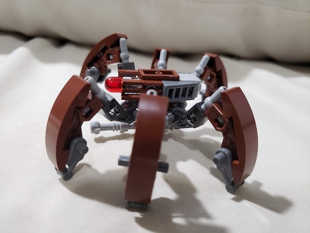 Biomechanical metal head — LEGO Star Wars CIS Crab Droid Took to ...