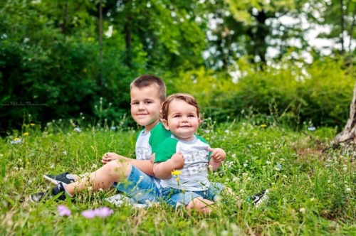 #portrait #childrens #boys #mans #summer #posing #green...