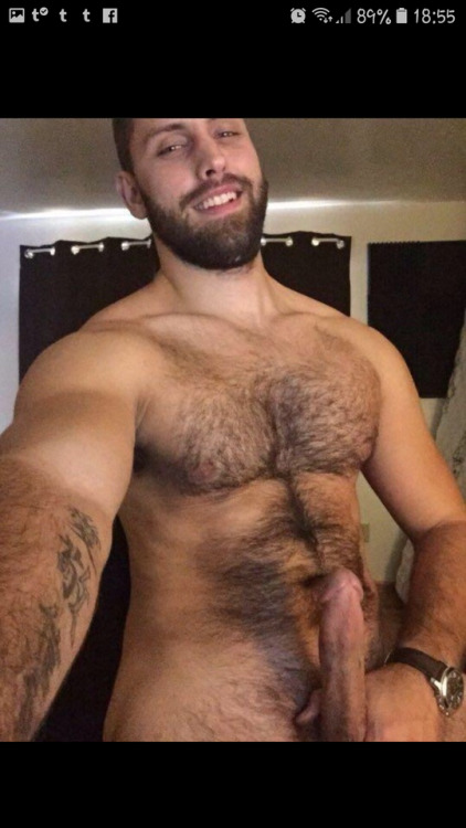 chilenos-grindr2018:Igual esta rico, por donde se mire! Buen...