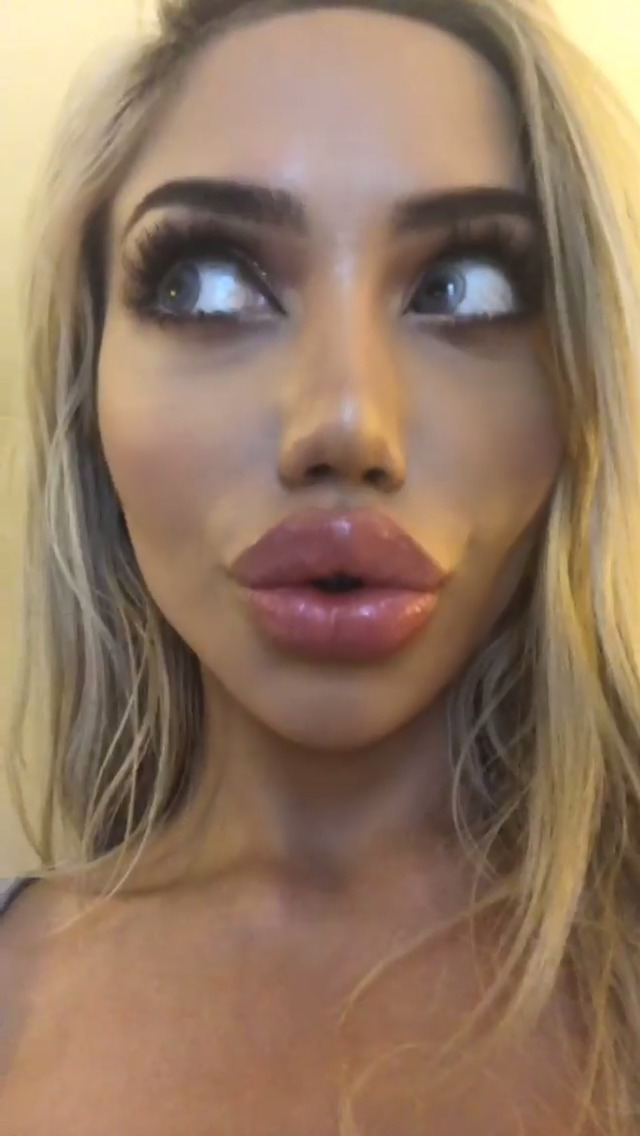 Girls With Big Vagina Lips