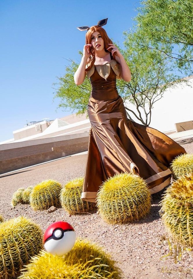 I finally got some photos of my Eevee cosplay!