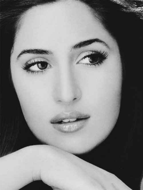 katrinakaifs:[OLD] Katrina’s first Filmfare Photoshoot