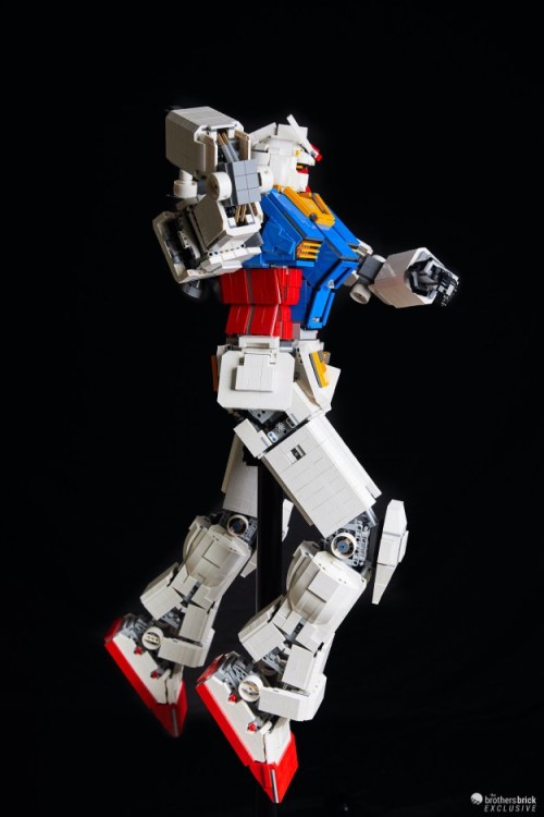 dontsteponthelegos:(via Colossal Gundam made with over 10,000...