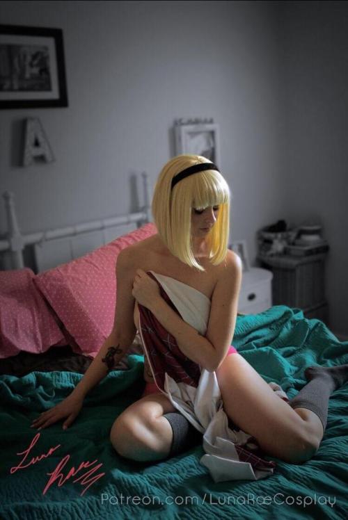 cosplay-galaxy:Sexy topless shot o[F] my spider-Gwen