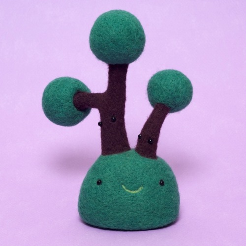 sosuperawesome:Felt Sculpture and Ring Boxes, by Maria...