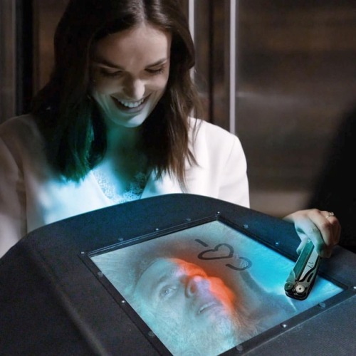 aosedit deepspace jemmasimmons pocketknife deepfreeze coulsonlives fitzsimmons season6 leofitz agentsofshield broketheloop leopoldfitz timeisfluid