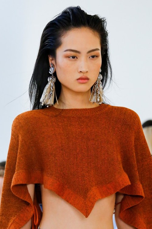 rrrusskaya:Chloé Spring - Summer 2019.Model: Jing Wen.