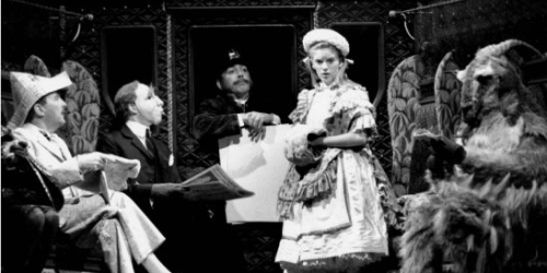 The 1994 Original cast of James Reaney’s Alice Through the Looking-Glass, with Sarah Polley as Alice and the Company.
Edit by me from Romancing the Bard: Stratford at Fifty by Martin Hunter.
These cast photos are rare and I’ll be posting more of them...