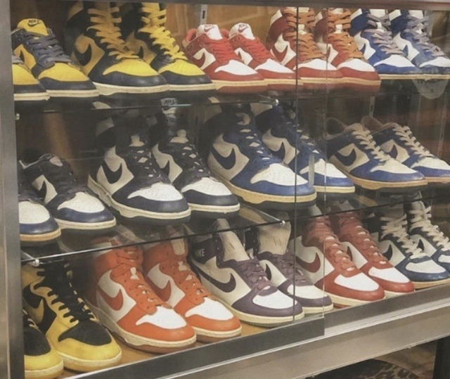 nike dunk high notebook