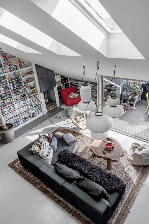 thenordroom:Scandinavian loft apartmentFollow The Nordroom:...