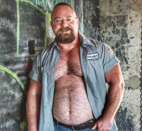 naturalmanishot:The DaddyBear O'Day is Matthew Scott...