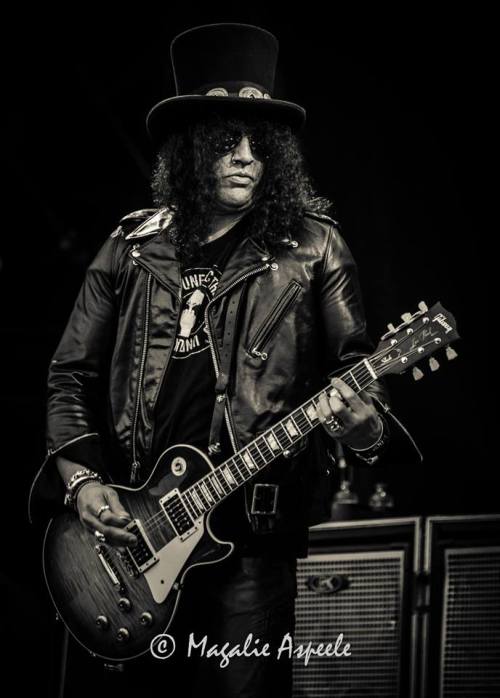 guns-n-roses-is-the-best:slash!!