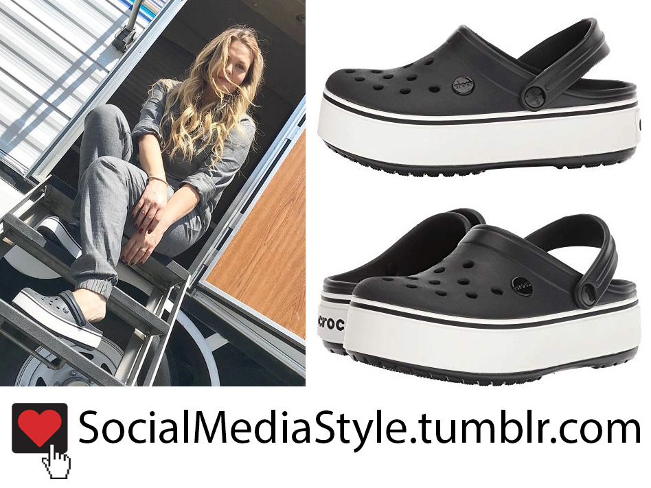 platform clogs crocs