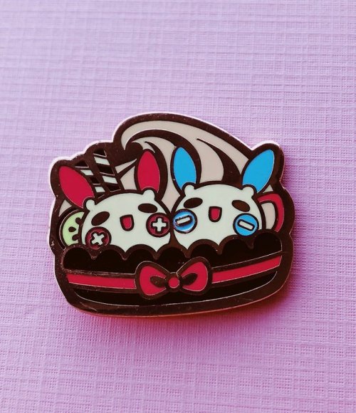 retrogamingblog:Pokemon Dessert Pins made by CosmicSkies