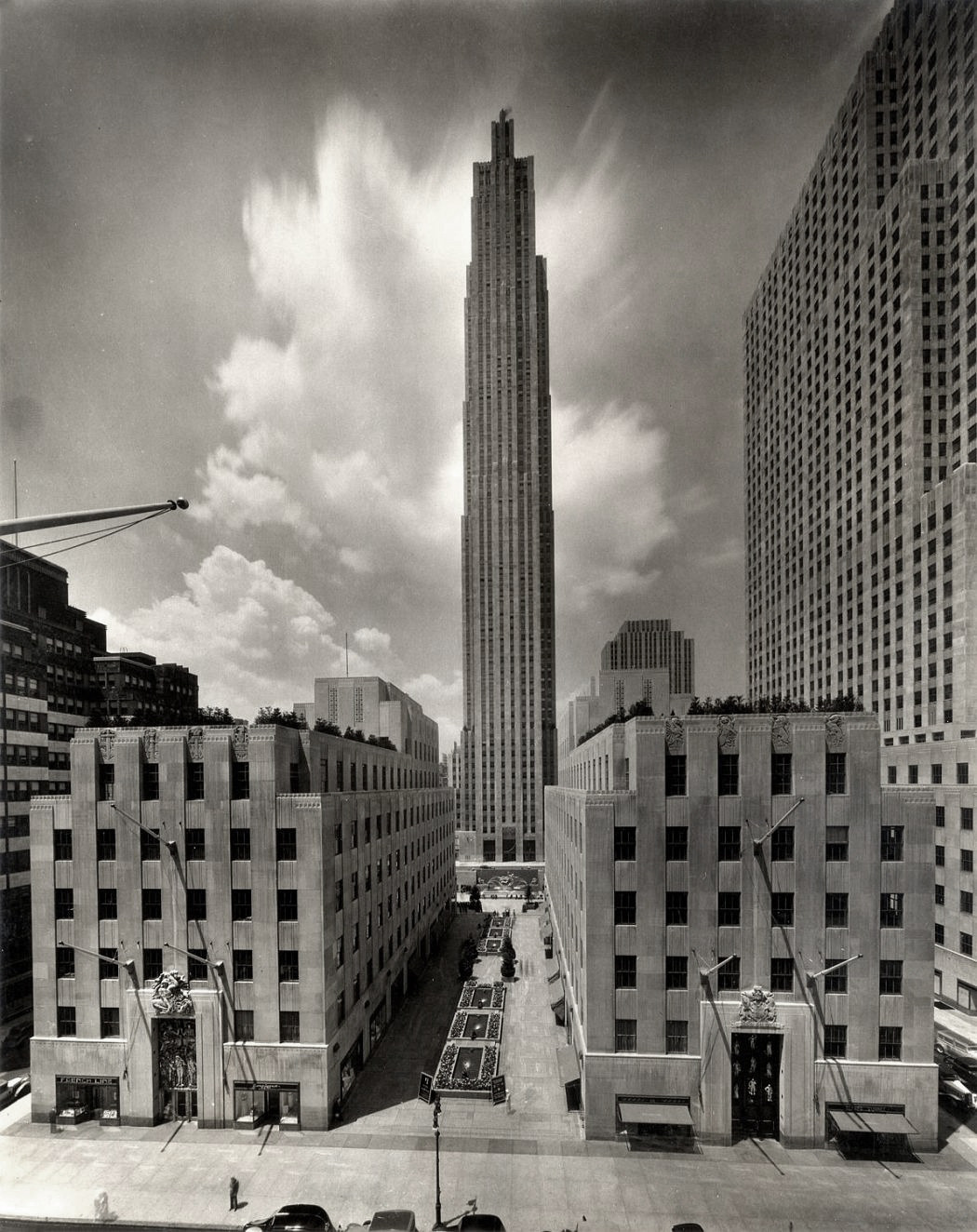 JoeInCT • RCA Building, Rockefeller Center, NYC Photo by...