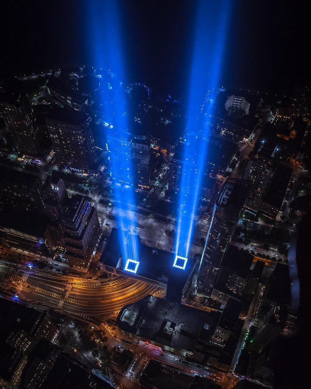 Tribute in light @flynyon @craigsbeds