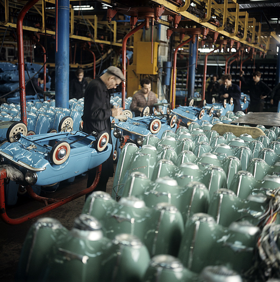 Making of children’s pedal cars at AZLK car factory, Moscow. Photo by S. Solovyov (1970)