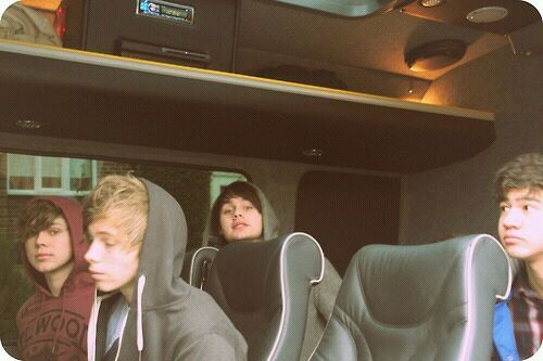 5SOS Bromance