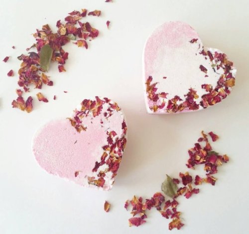 lilac-soap:First Love Bath Bomb