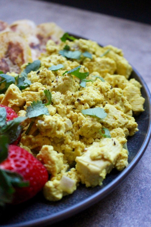 wannabe-alice2:~ LOW CAL VEGAN | Tofu Scramble Recipe ~113...