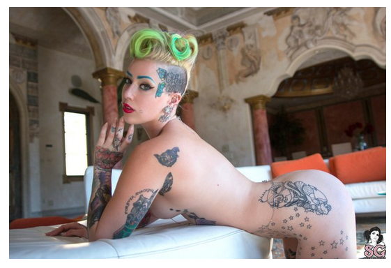 Nude Motos