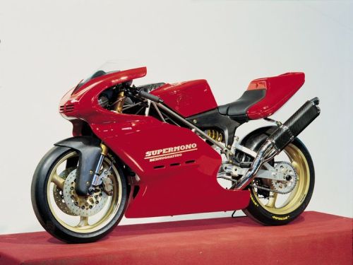 yorkstmoto:All Time Favorite: Ducati Supermono is a 65HP,...