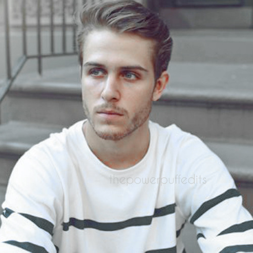Voir un profil - Eros Arnault Tumblr_ovm294t9Ei1wyjt5co2_500