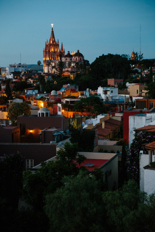 lizdevine:Scenes from San Miguel, check out all the photos of...