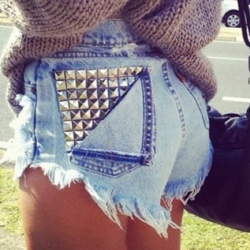 must have high wasted shorts