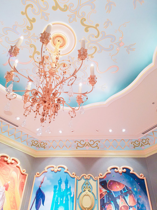 eggpuffs:inside cinderella’s castle at tokyo disneyland resort!...