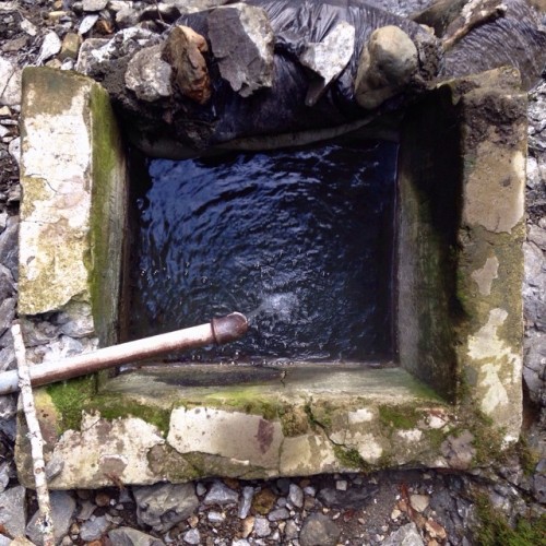 An overhead view of a sandbagged tub at Point Arena #HotSprings....