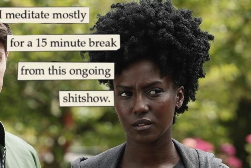 the-greenman-cometh:Dirk Gently + troubled birdsHi I’m new...