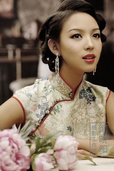 Woman from Shanghai by Xianhui Yang
