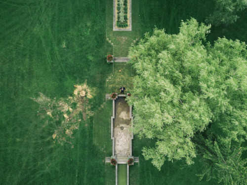 archatlas:Symmetric Top-Down Photographs by Martin Reisch...