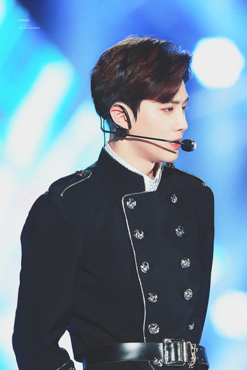 fuckyeahjoonmyun:do not edit ✧ pink som / (1, 2)