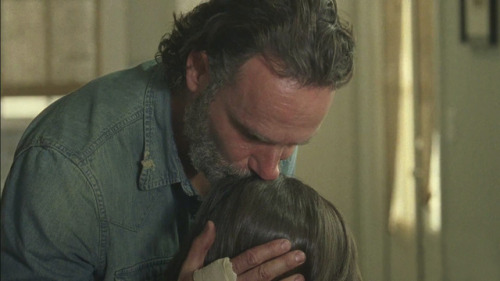 thegaslightroom:Rick and Carl from “The Walking Dead” <3